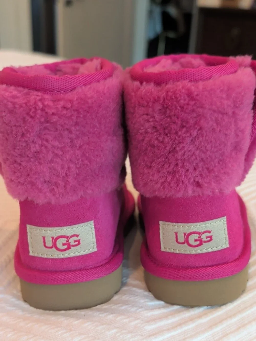 UGG cozy fold